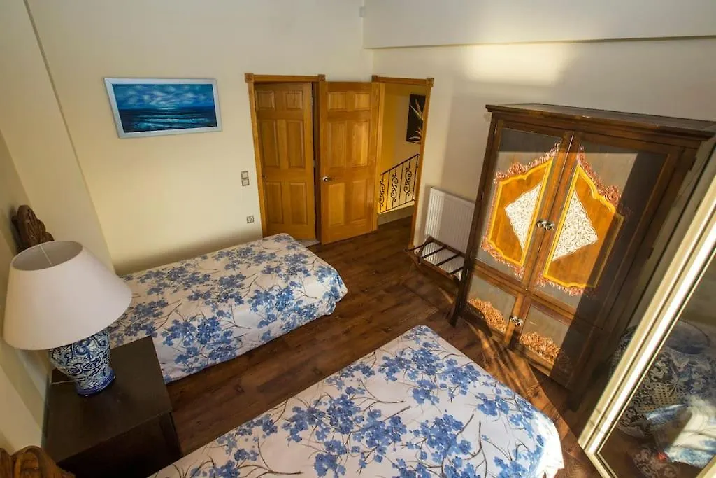 Ionian Blue Luxury Villas スヴォロナータ 0*,
