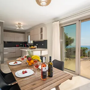 Lourdas Bay View Holiday home